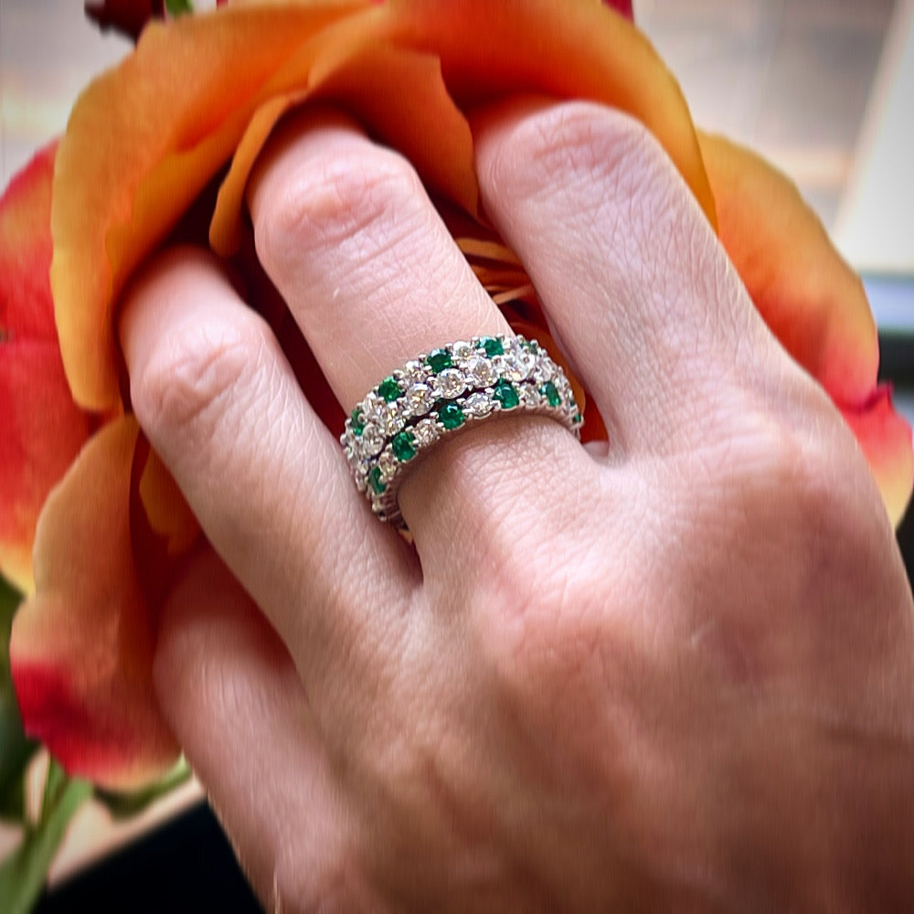 Alternating Diamond and Emerald Band