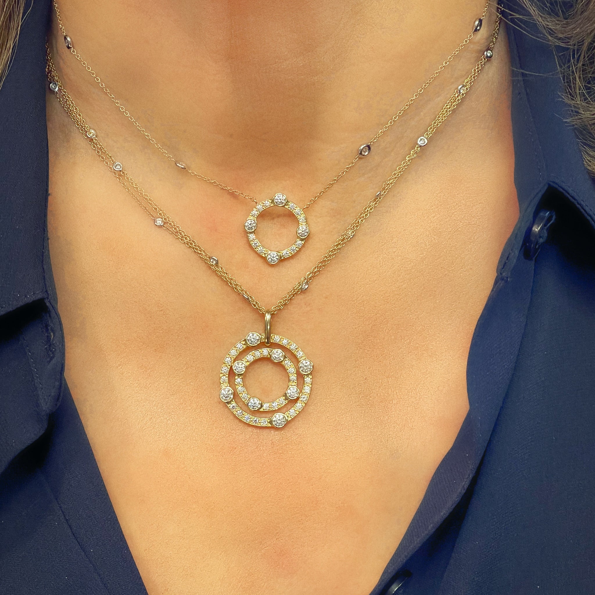 Circular Diamond Pendant Necklace
