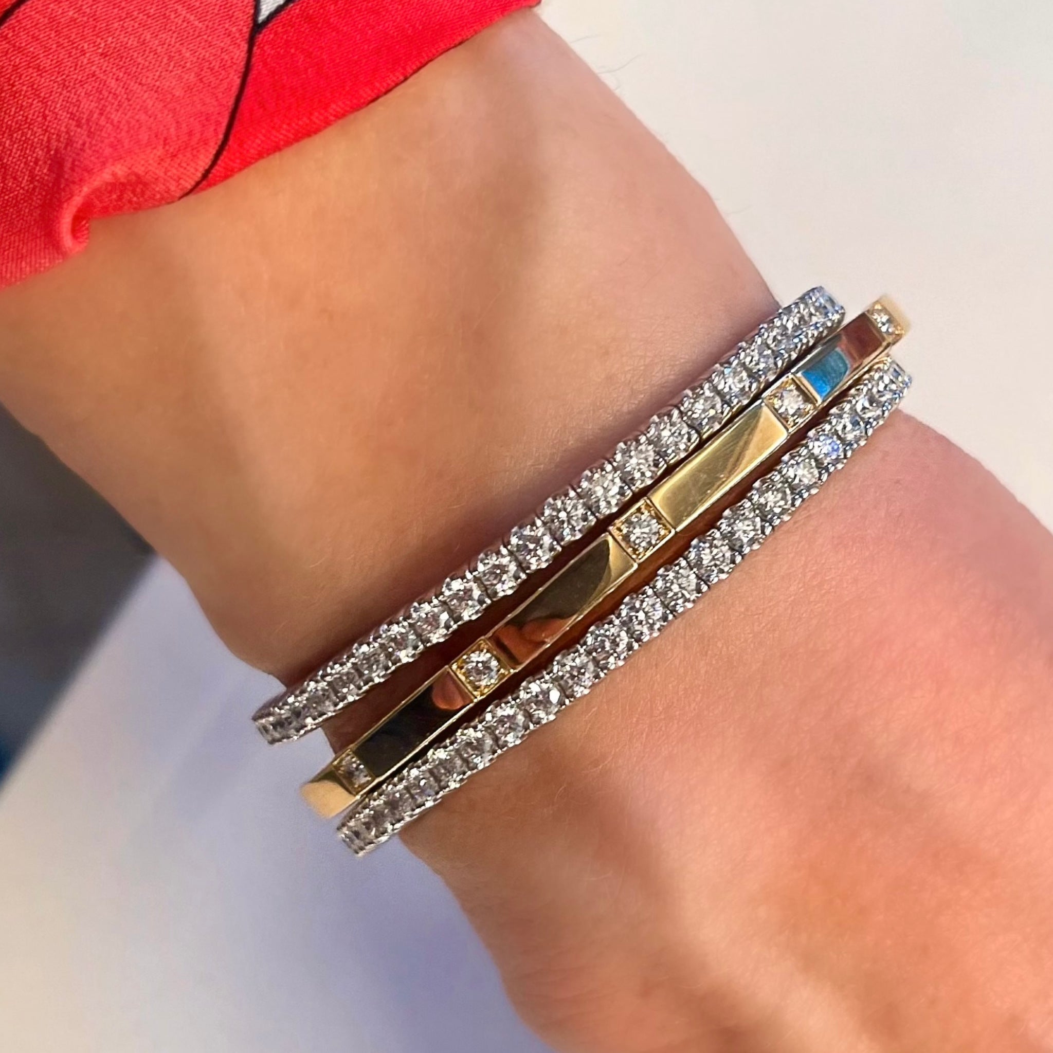 Gold and Diamond Stretch Bracelet