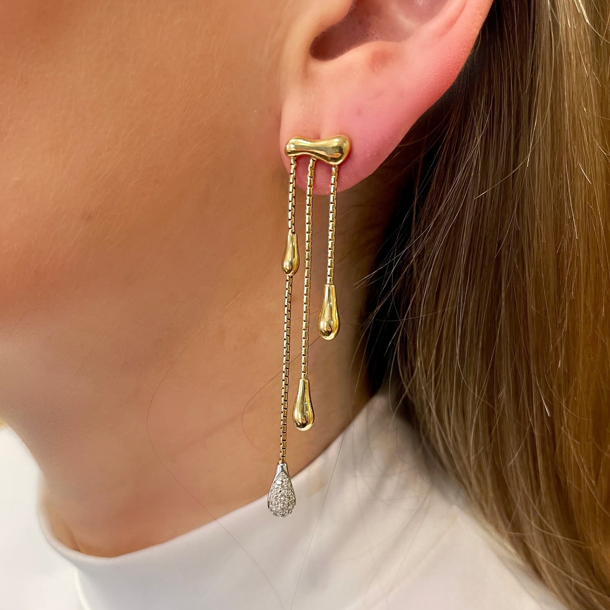 Diamond and 18k Gold Pendant Earrings